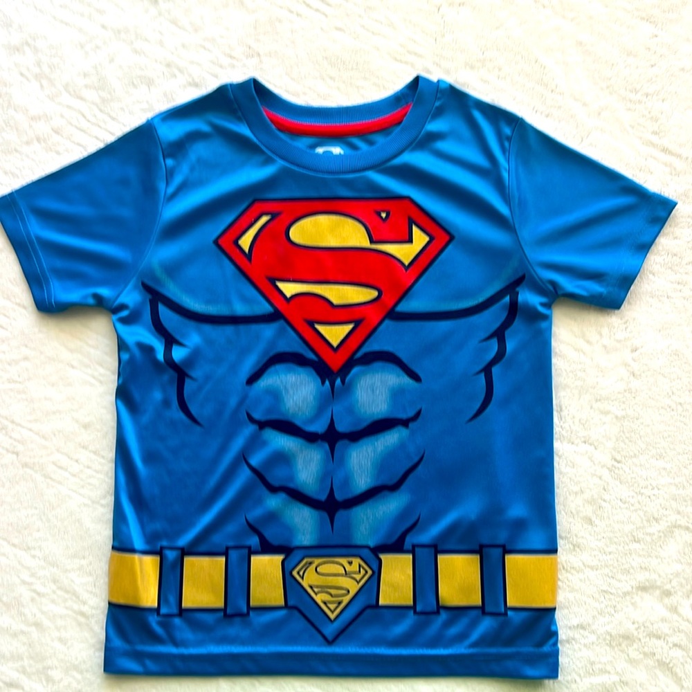 Superman t-shirt, Size 6